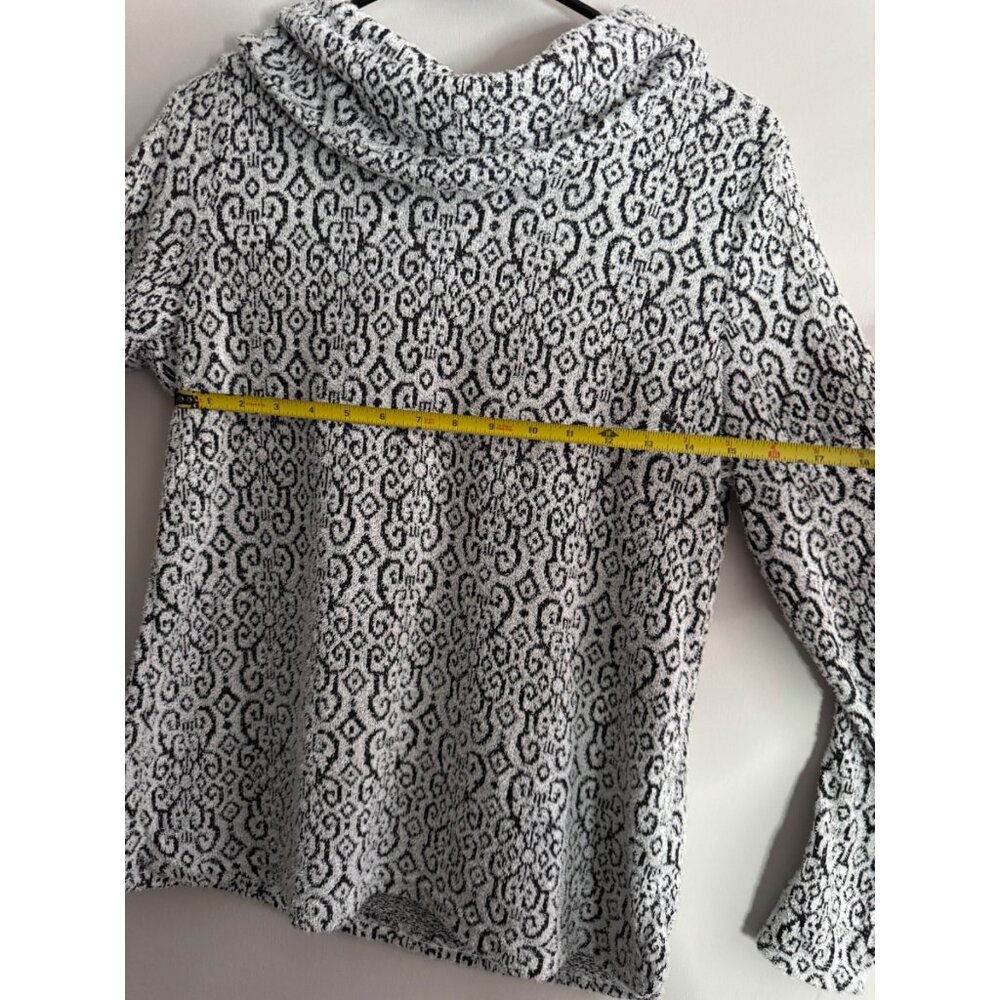 Croft & Barrow Eyelash Knit Cowl Neck Sweater - Medium - Grey & Black Pattern - Picture 8 of 16